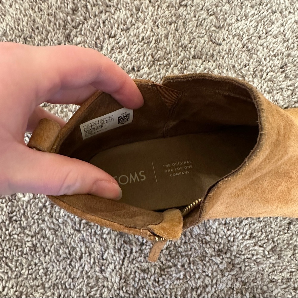 TOMS Ankle Boots - Picture 5 of 6